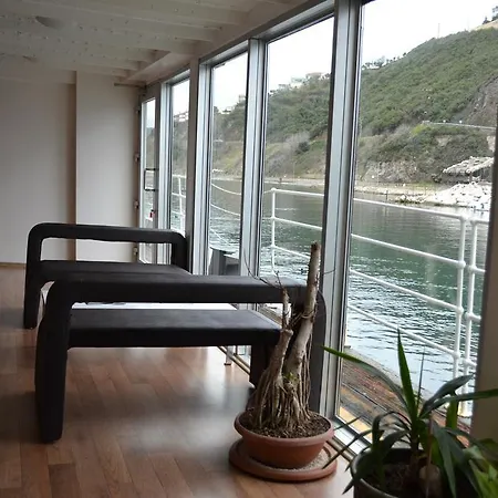 Otantik Gemi Hotel 3*