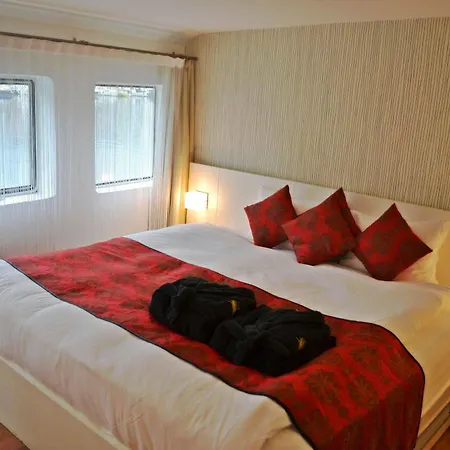 Otantik Gemi Hotel 3*