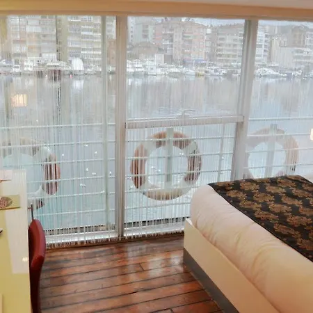 Hotel Otantik Gemi Mudanya