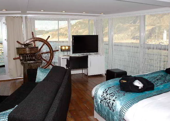 Otantik Gemi Hotel 3*