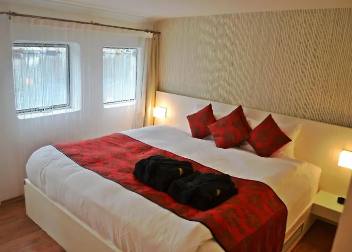 Otantik Gemi Hotel 3*