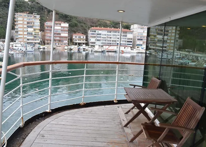 Otantik Gemi Hotel